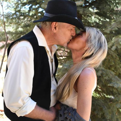 Photo Shoot at Blue Skies Inn, in Manitou Springs, Colorado