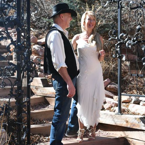 Photo Shoot at Blue Skies Inn, in Manitou Springs, Colorado