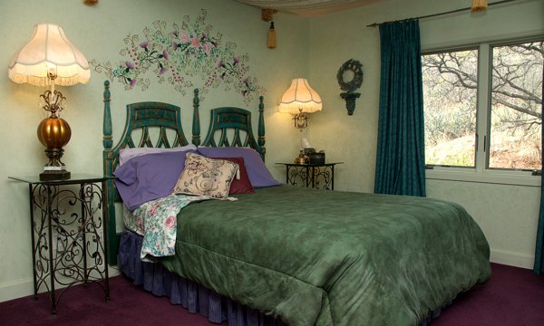 Historic Reunion at Blue Skies Inn